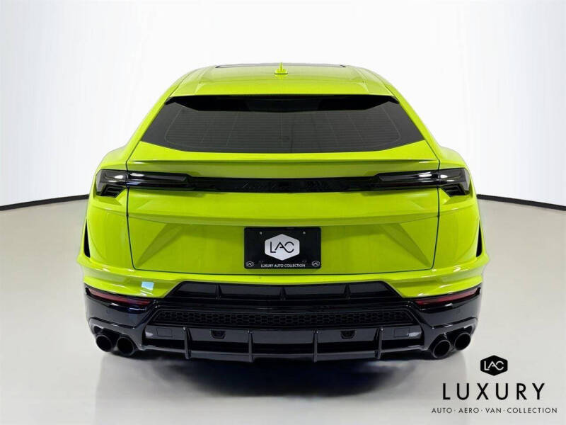 2024 Lamborghini Urus S
