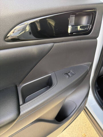 2025 Mitsubishi Eclipse Cross Black Edition