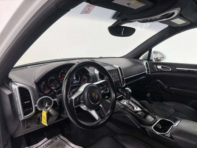 2017 Porsche Cayenne