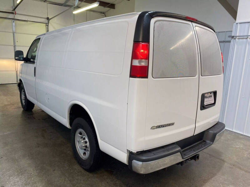 2017 Chevrolet Express 2500