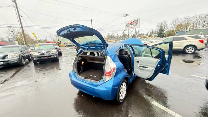 2014 Toyota Prius c Four