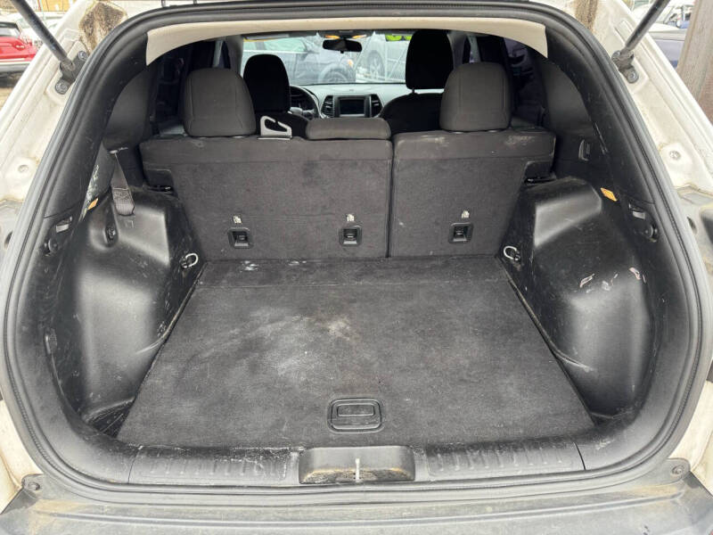 2019 Jeep Cherokee Latitude