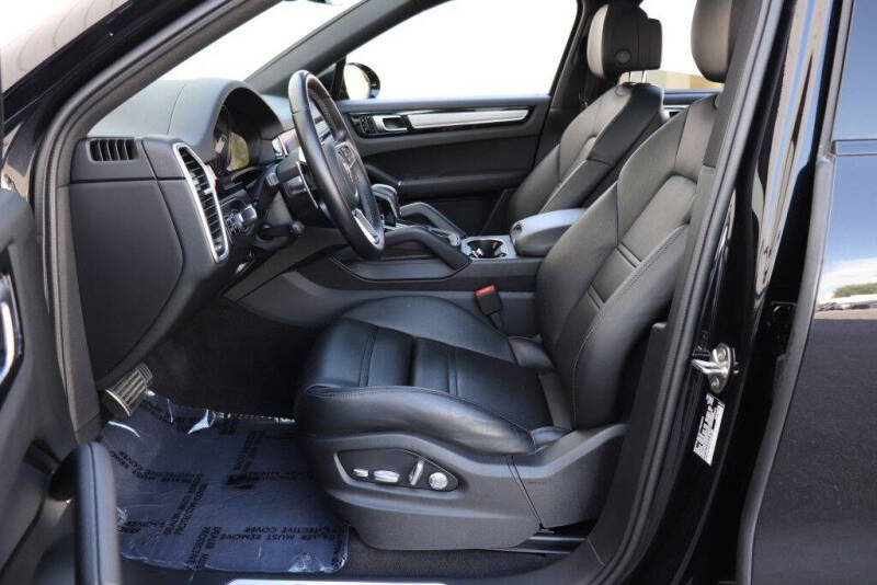2021 Porsche Cayenne S Coupe
