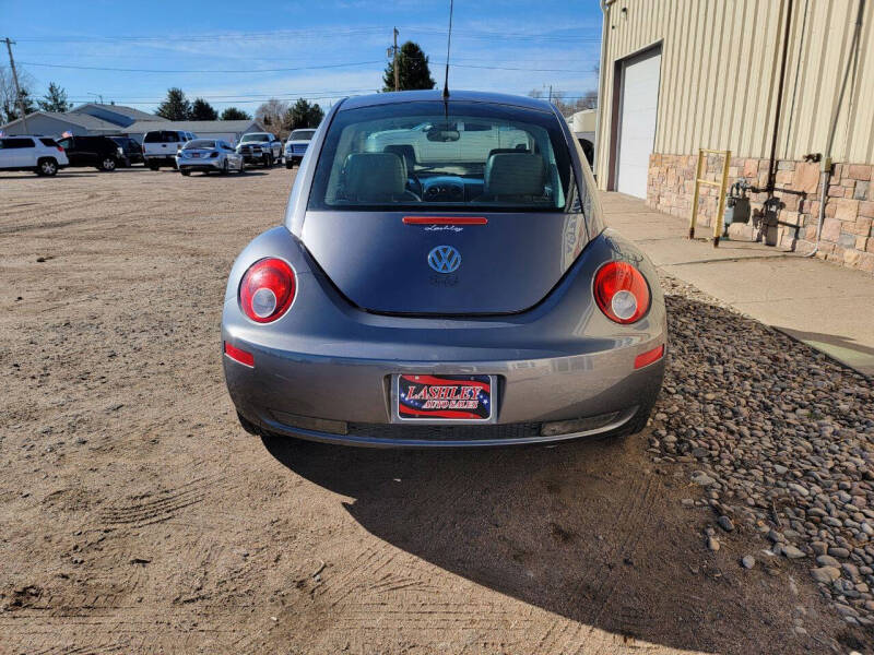 2006 Volkswagen New Beetle 2.5