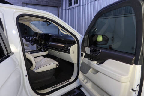 2022 Lincoln Navigator Black Label