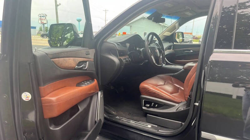 2019 Cadillac Escalade Luxury