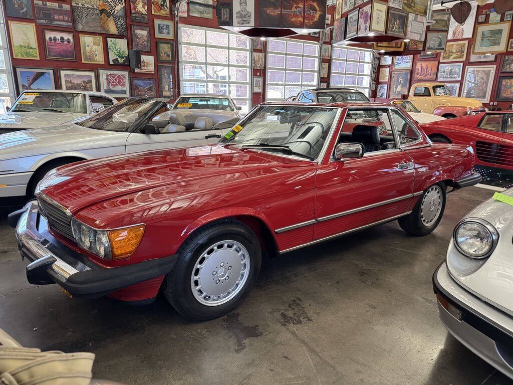 1989 Mercedes-Benz 560-Class 2