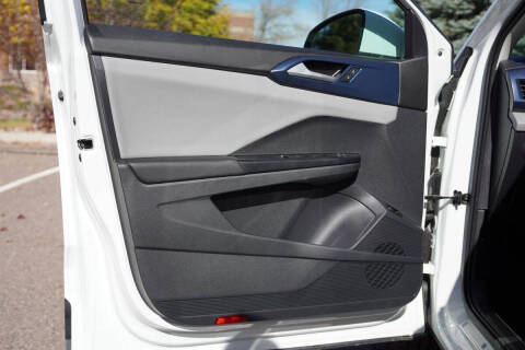 2023 Volkswagen Taos SE 4Motion