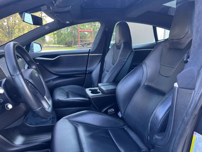 2015 Tesla Model S