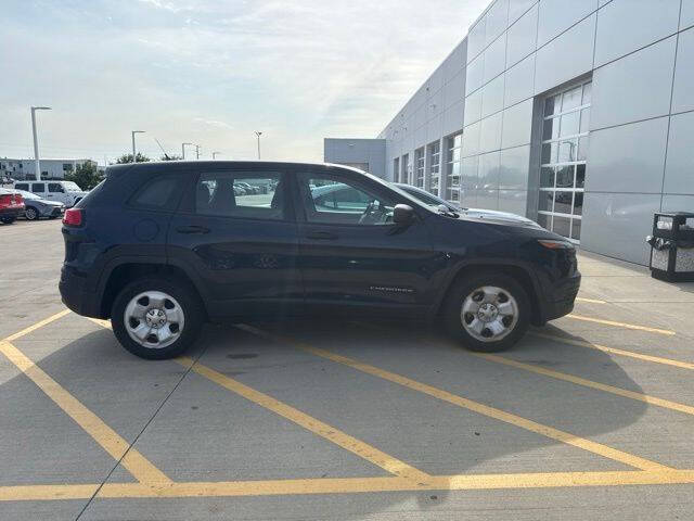 2015 Jeep Cherokee Sport