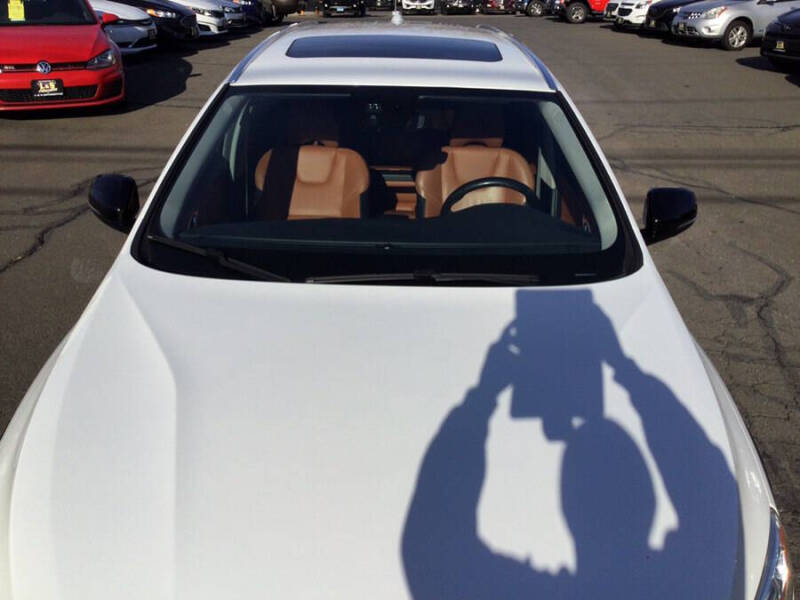 2015 Volvo V60 Cross Country T5