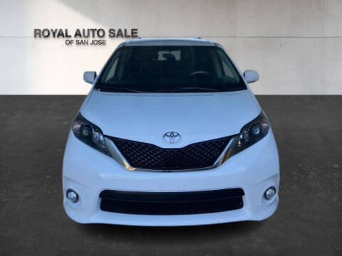 2011 Toyota Sienna SE 8-Passenger