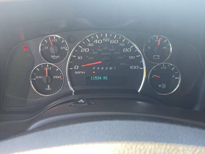 2023 Chevrolet Express 2500