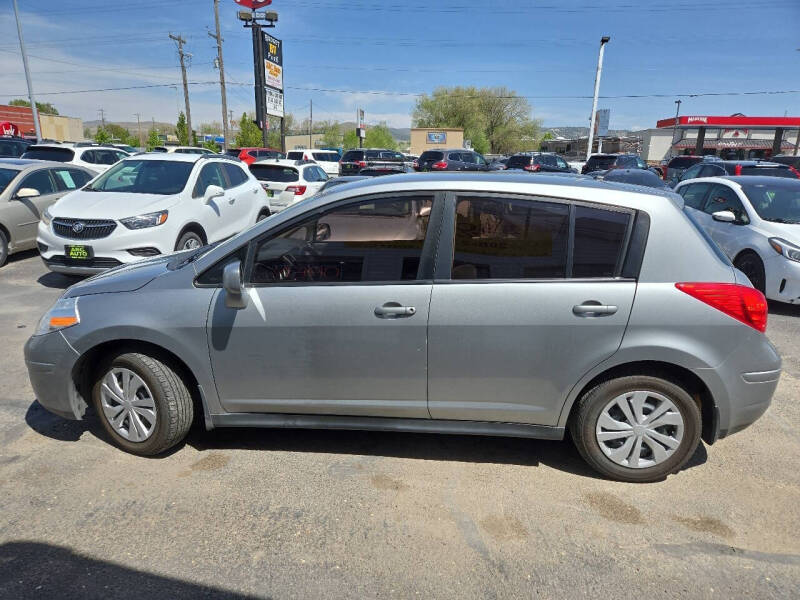 2011 Nissan Versa 1.8 S
