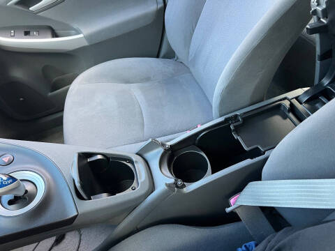 2010 Toyota Prius II