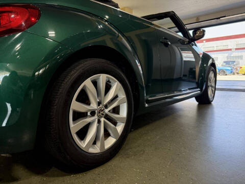 2017 Volkswagen Beetle Convertible 1.8T Classic
