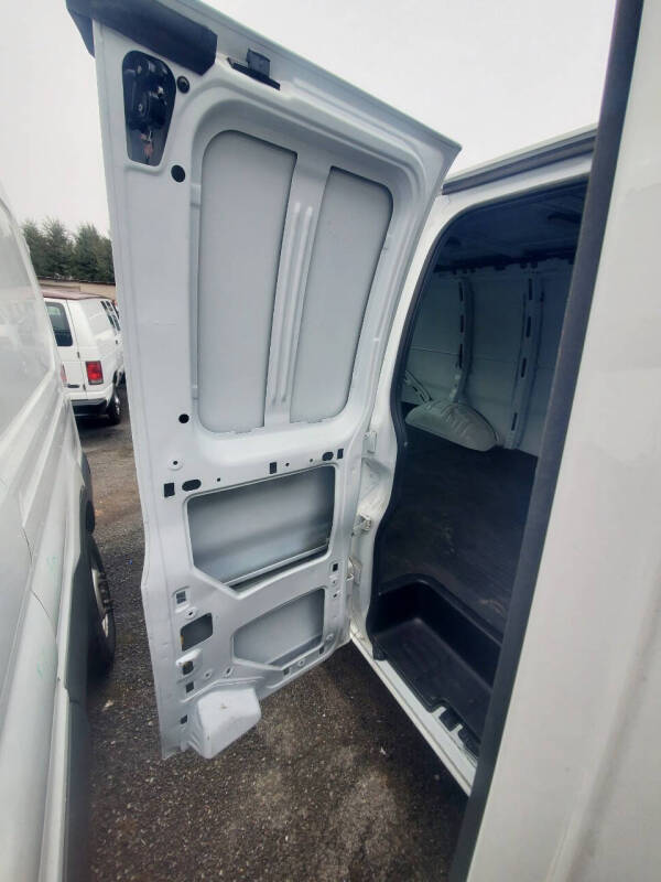 2021 Chevrolet Express 2500