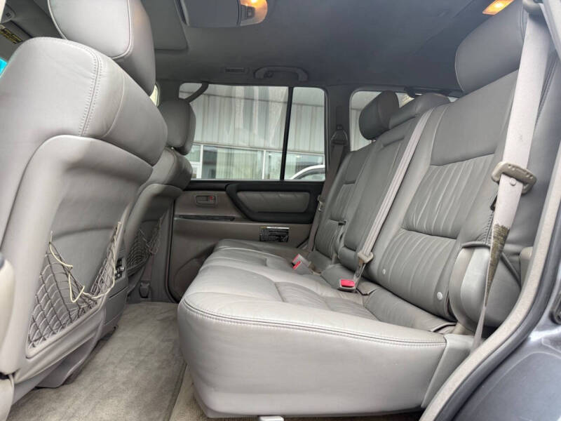 2005 Toyota Land Cruiser