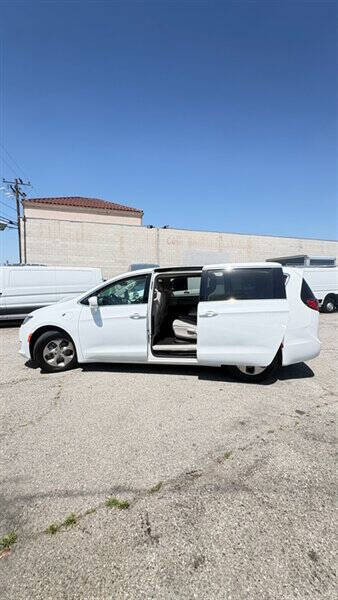 2019 Chrysler Pacifica Hybrid Touring Plus