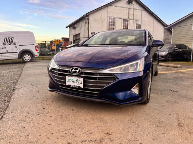 2020 Hyundai Elantra SEL's photo