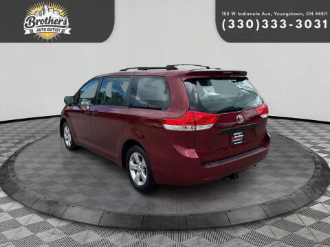 2013 Toyota Sienna L 7-Passenger