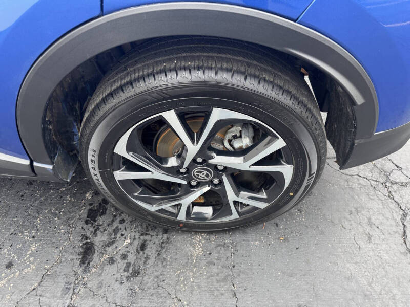 2018 Toyota C-HR XLE