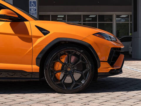 2023 Lamborghini Urus Performante