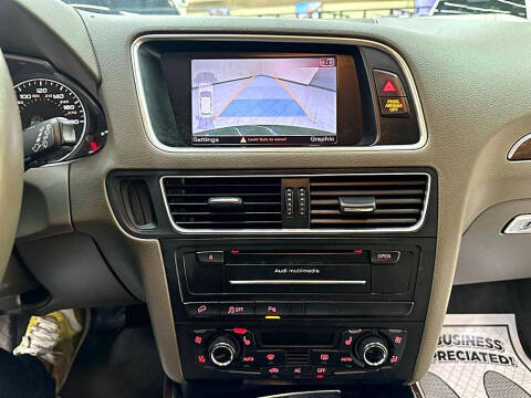 2012 Audi Q5 3.2 quattro Premium Plus