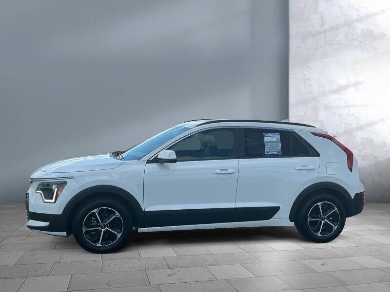2023 Kia Niro LX