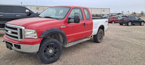 2005 Ford F-250 Super Duty for sale at ARK AUTO LLC in Roanoke IL