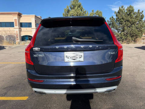 2016 Volvo XC90 T6 Momentum