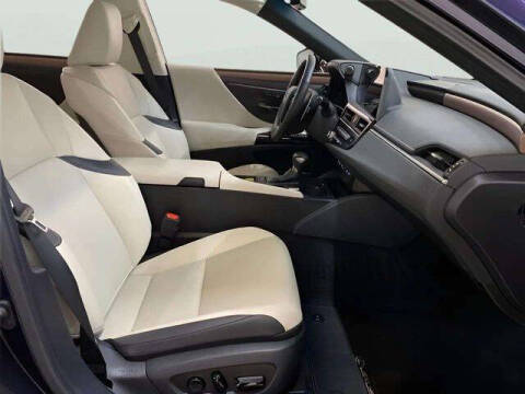 2025 Lexus ES 350