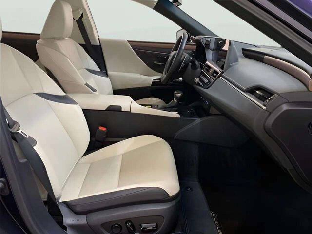 2025 Lexus ES 350