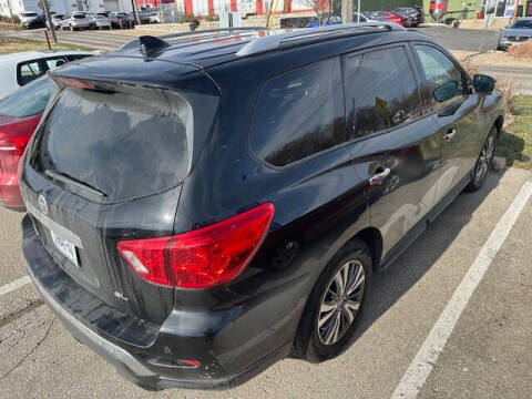 2020 Nissan Pathfinder SL