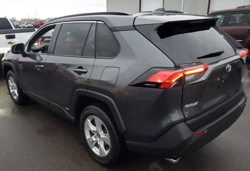 2021 Toyota RAV4 Hybrid XLE
