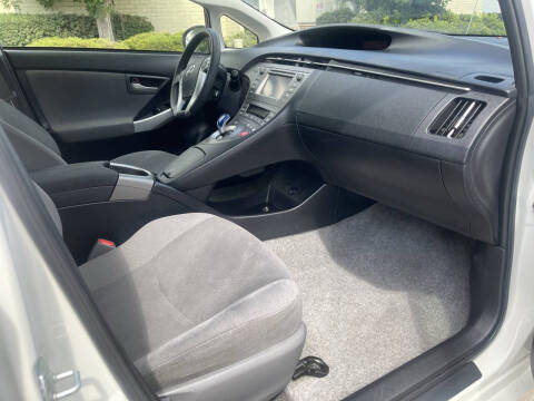 2015 Toyota Prius Three