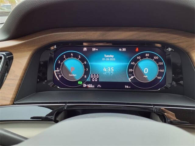 2025 Volkswagen Atlas SE