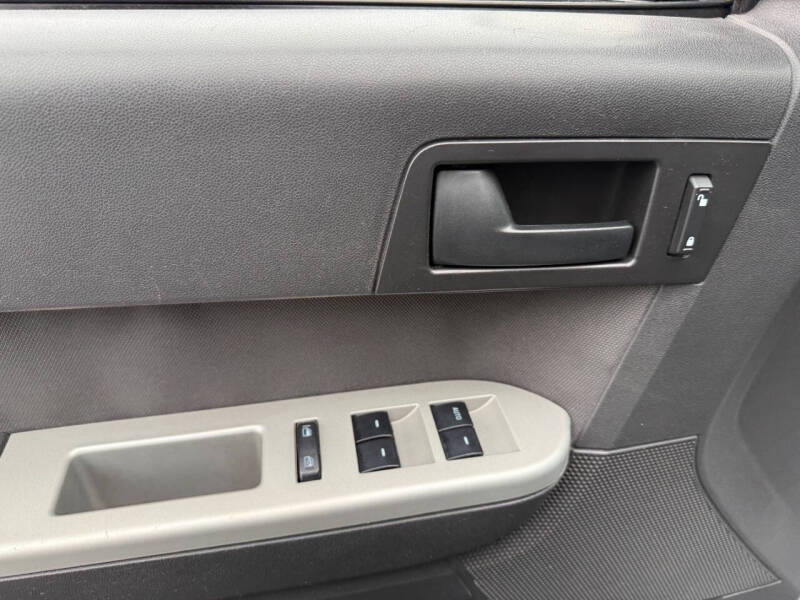 2010 Ford Escape XLT