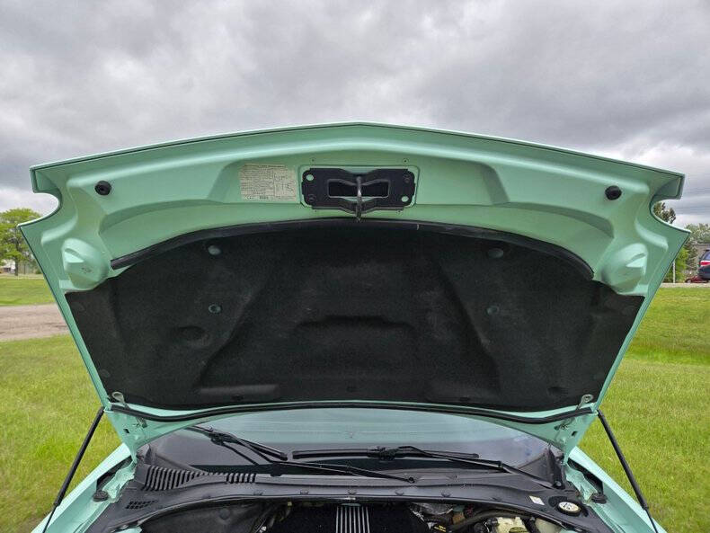 2004 Ford Thunderbird Deluxe