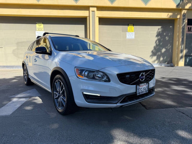 2016 Volvo V60 Cross Country T5