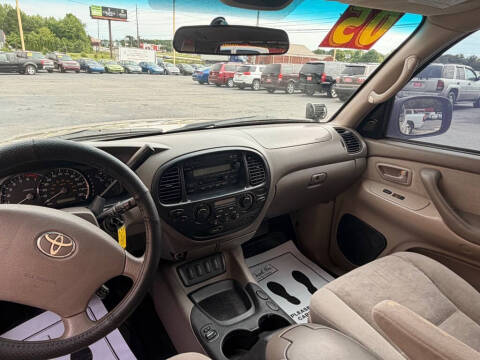 2005 Toyota Sequoia SR5