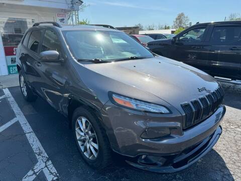 2018 Jeep Cherokee for sale at Shaddai Auto Sales in Whitehall OH