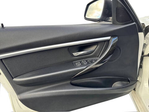 2017 BMW 3 Series 330i xDrive