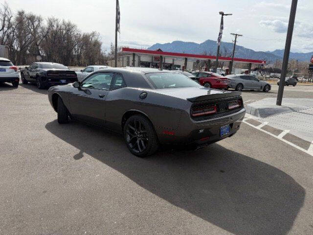 2022 Dodge Challenger SXT