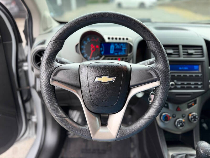 2012 Chevrolet Sonic LS