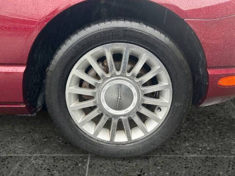 2004 Ford Thunderbird Deluxe