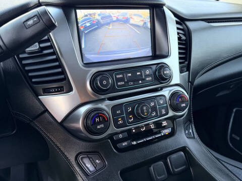 2017 Chevrolet Suburban LT