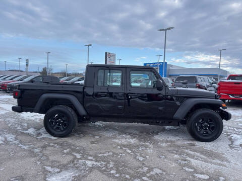 2026 Jeep Gladiator Sport