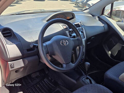 2009 Toyota Yaris S
