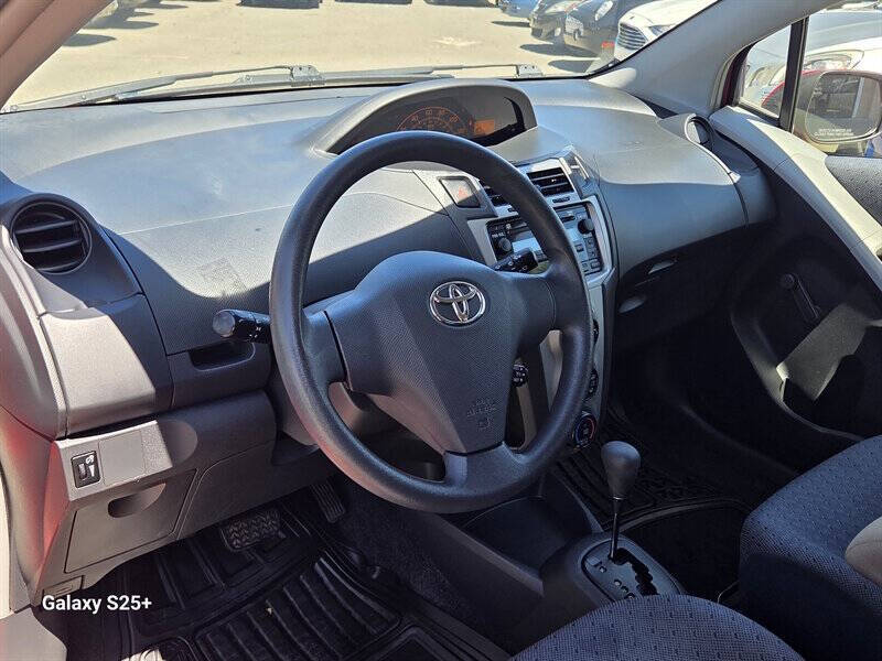 2009 Toyota Yaris S